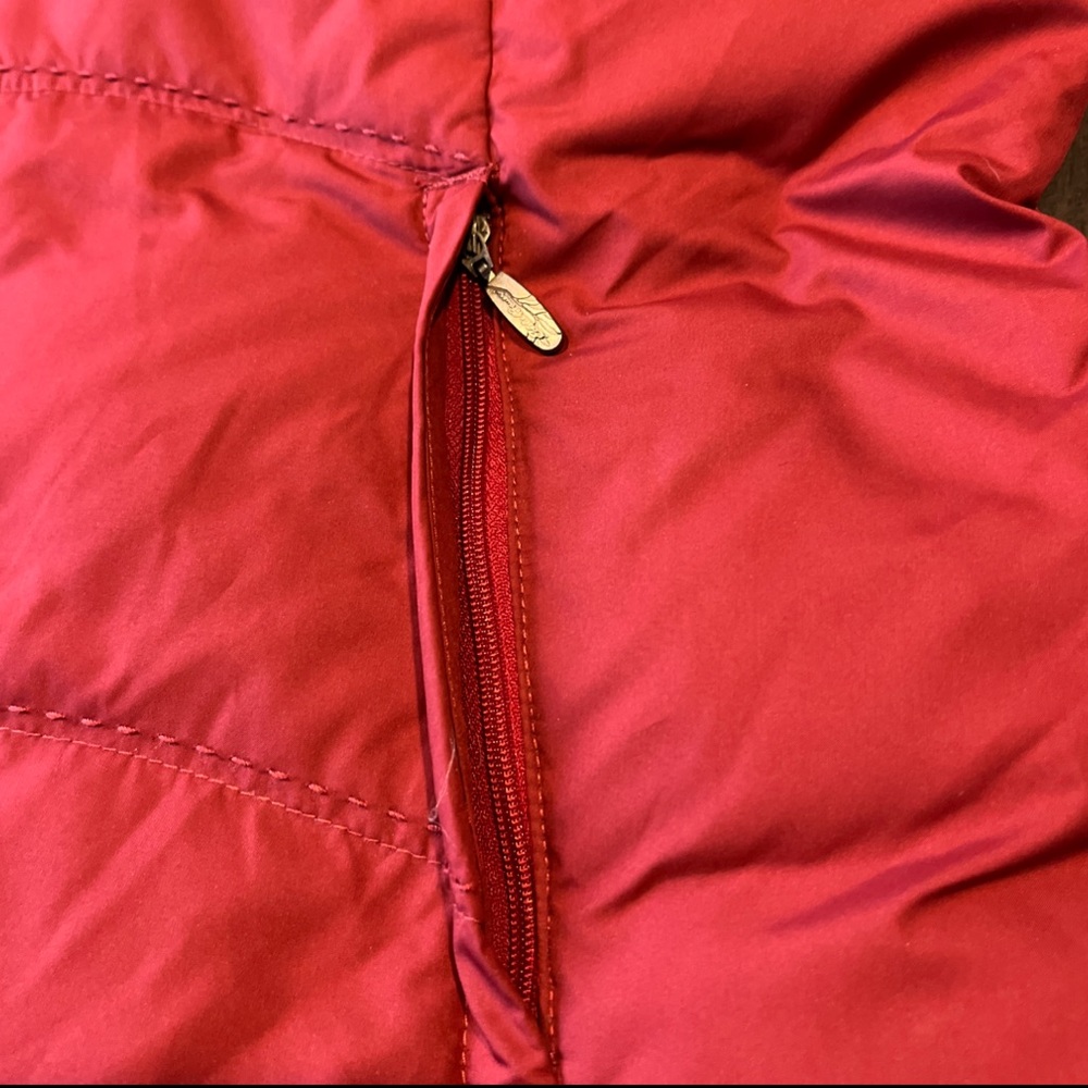 Eddie Bauer Vintage | Goose Down |Burgundy | Puffer Vest Women’s S - Picture 3 of 10